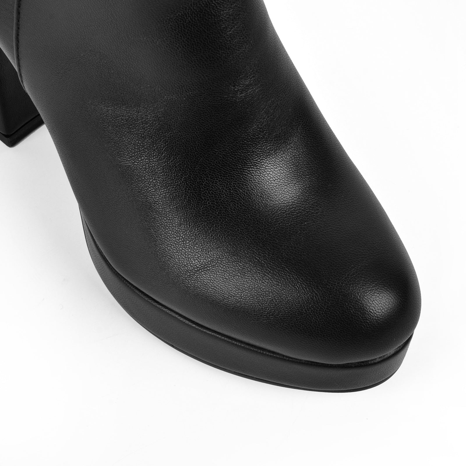 Round Toe Platform Chunky Heel Ankle Boots - Onlymaker