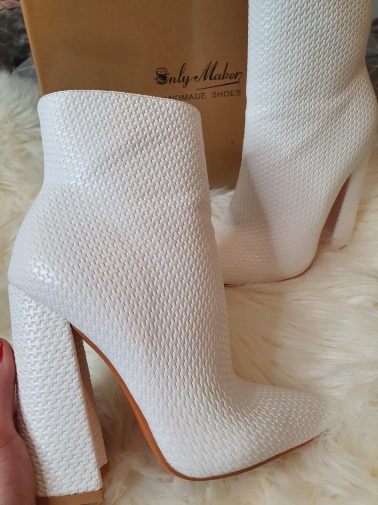 White Woven Pattern Back Zipper Squre Chunky Heel Ankle Boots - Onlymaker