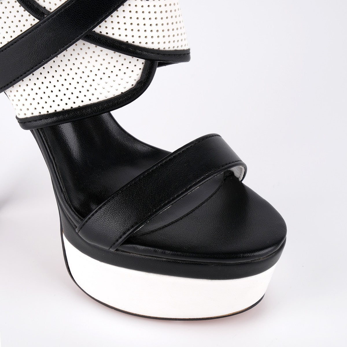 Platform Buckle Strap High Heel Sandals - Onlymaker